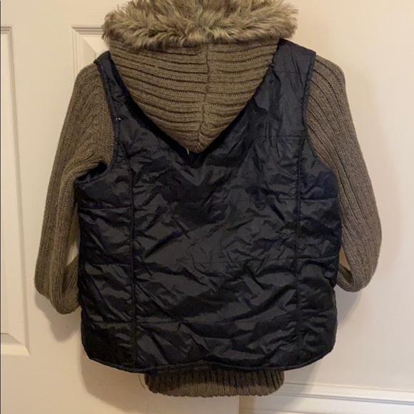 Atmosphere vest small - Picture 2 of 2